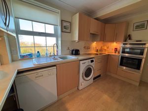 Kitchen- click for photo gallery